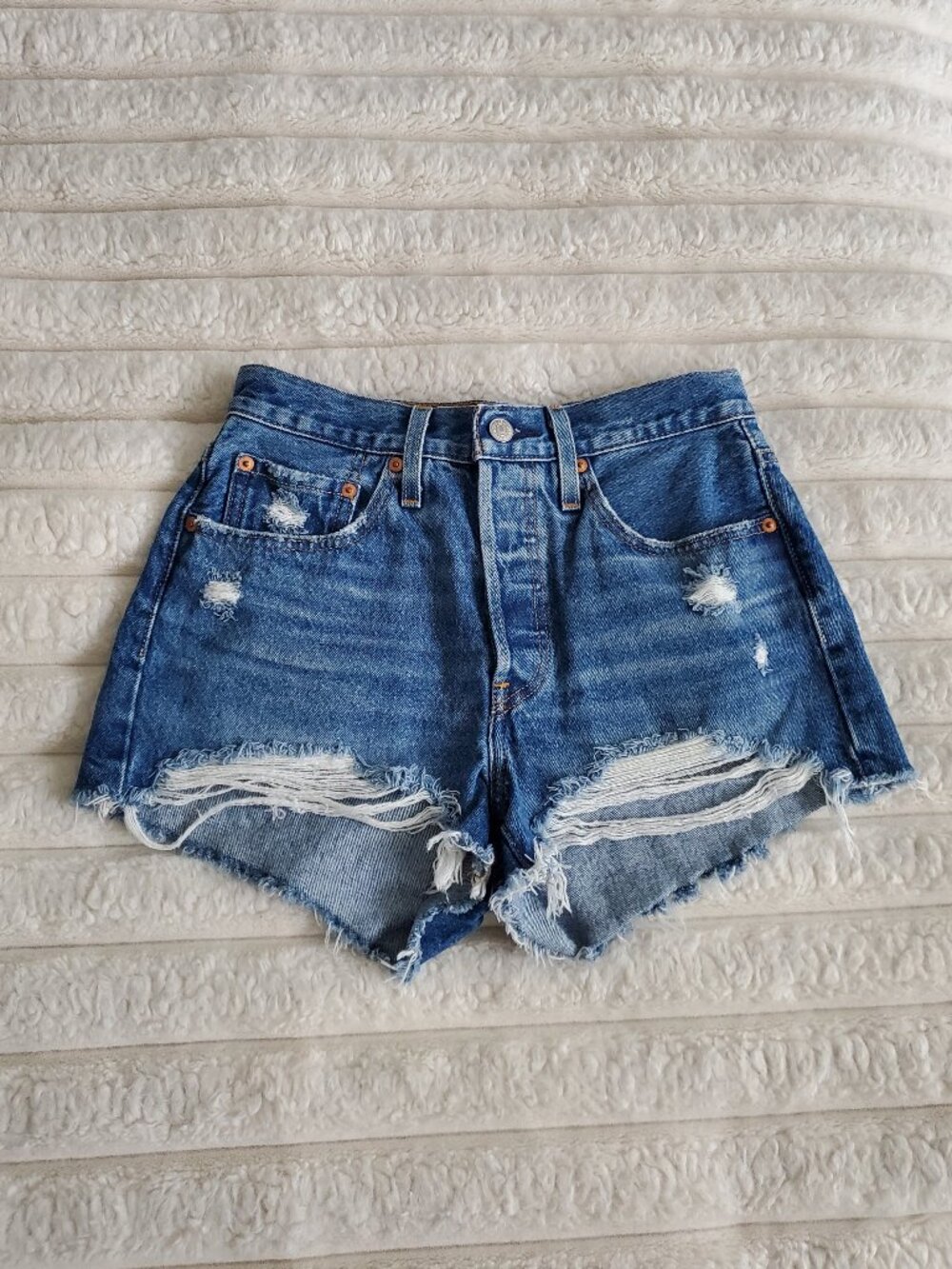 Levi's 501 jean shorts - Fargo Stop - size 26